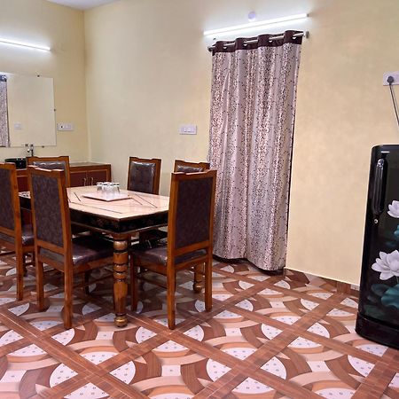 Dwaraka Home Stay Tirupati Buitenkant foto